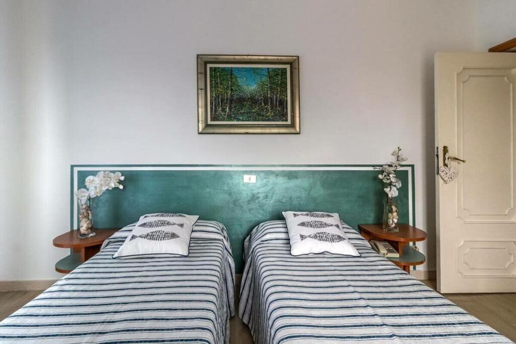 Hotel Corallo ジュリアノーヴァ エクステリア 写真